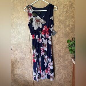 Navy Blue Dress with Taupe White and Red Lilies Flowers Floral Elastic Waist 8